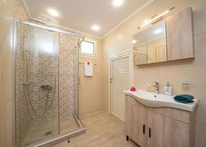 Mimoza's 아파트 Peratáta