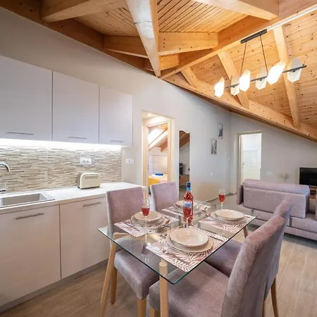 Appartement Mimoza's Peratáta