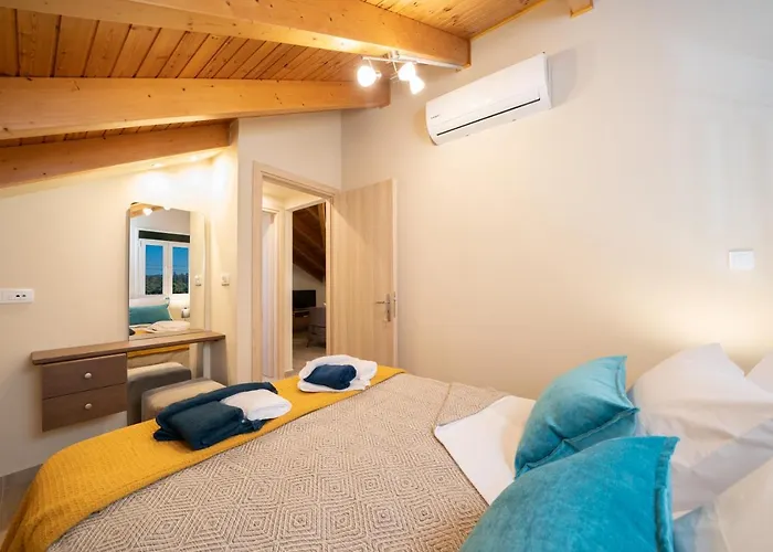 Mimoza's Lejlighed Peratáta